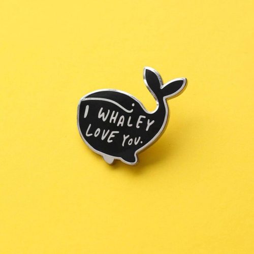 I Whaley Love You Enamel Pins Meme Whale Ocean Animal Jewelry Cetacean Brooches Denim jeans Lapel Pins For Girlfriend Boyfriend